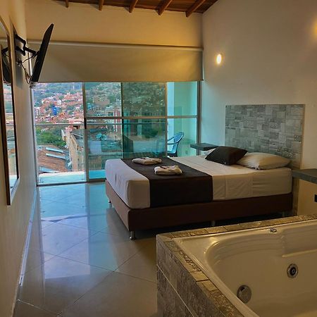 Hotel Buenos Aires Central Medellín Dış mekan fotoğraf