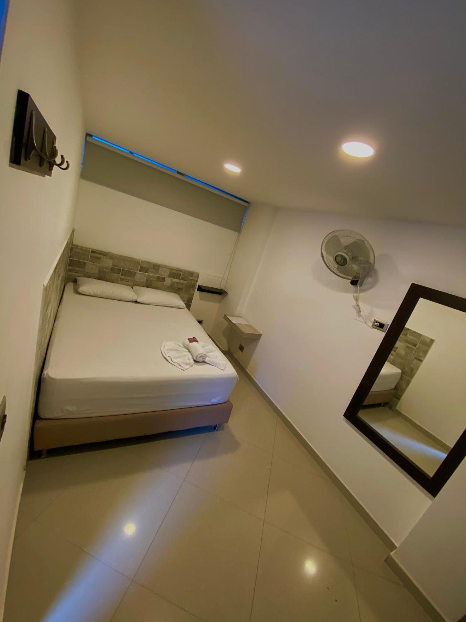 Hotel Buenos Aires Central Medellín Dış mekan fotoğraf