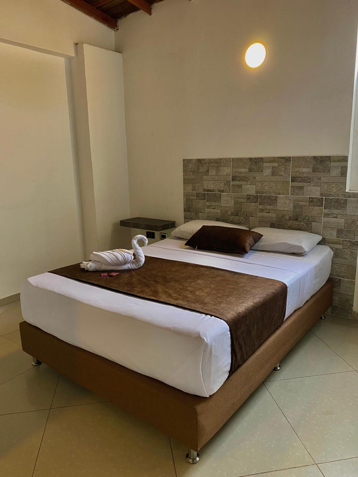 Hotel Buenos Aires Central Medellín Dış mekan fotoğraf