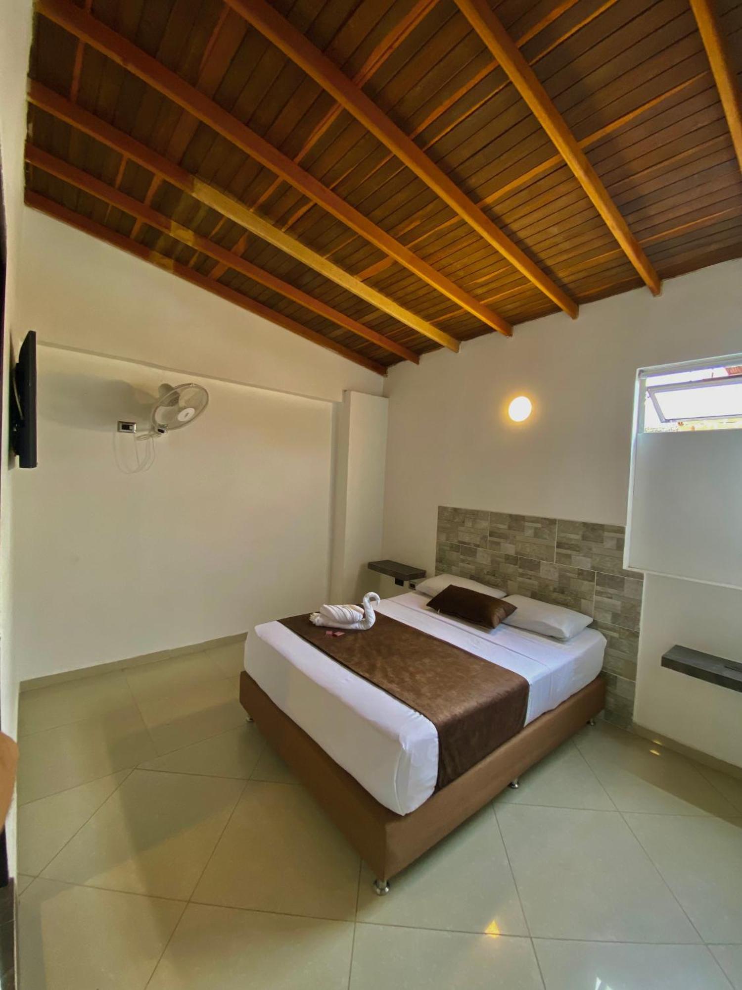 Hotel Buenos Aires Central Medellín Dış mekan fotoğraf